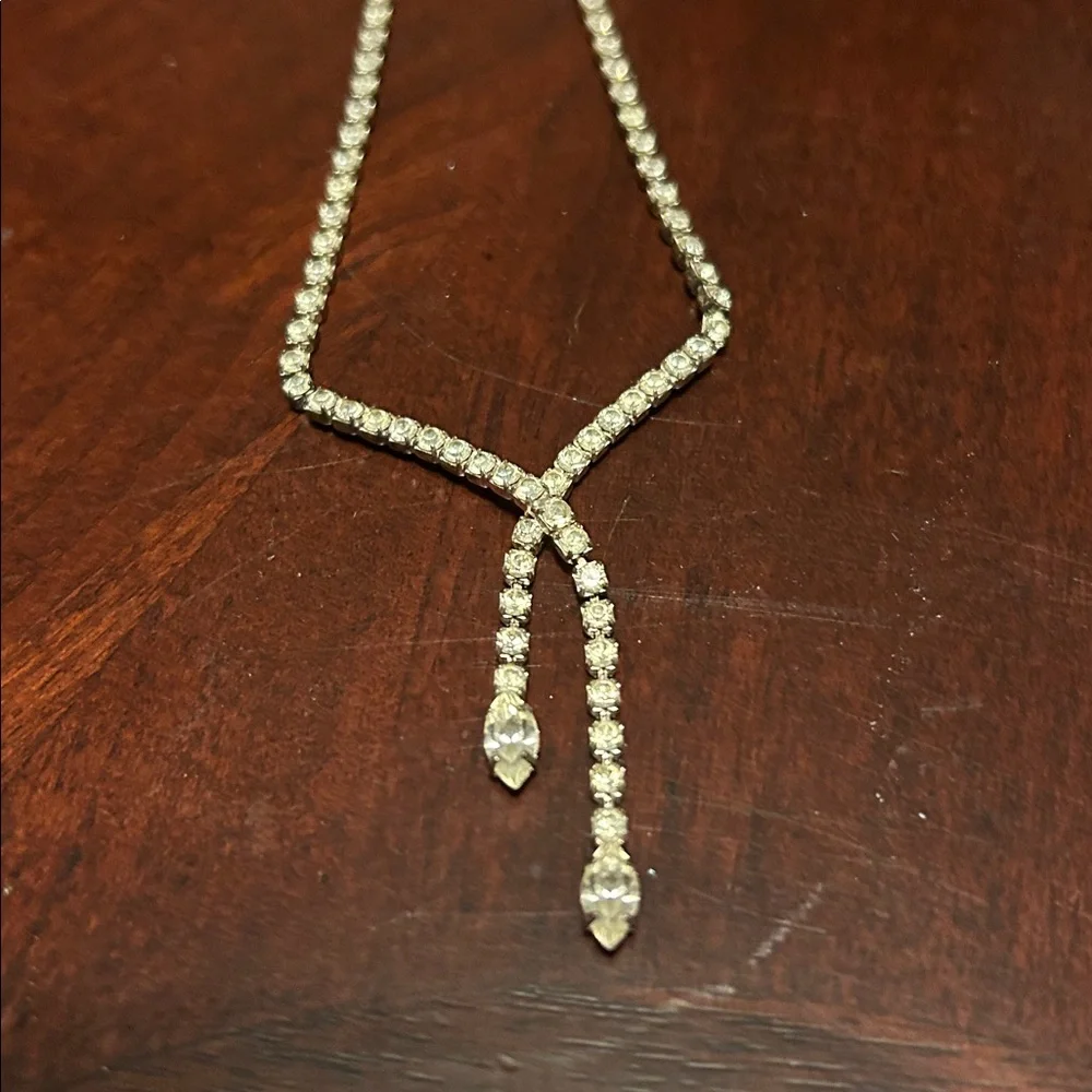 Silver Rhinestone Prom V Necklace - Picture 6 of 6